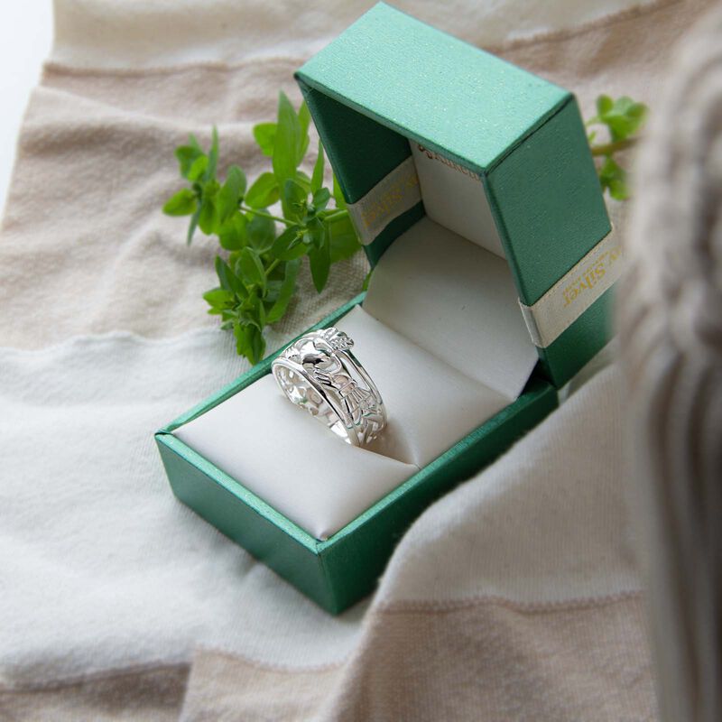 Hallmarked Sterling Silver Celtic Claddagh Ring  Presented In A Box